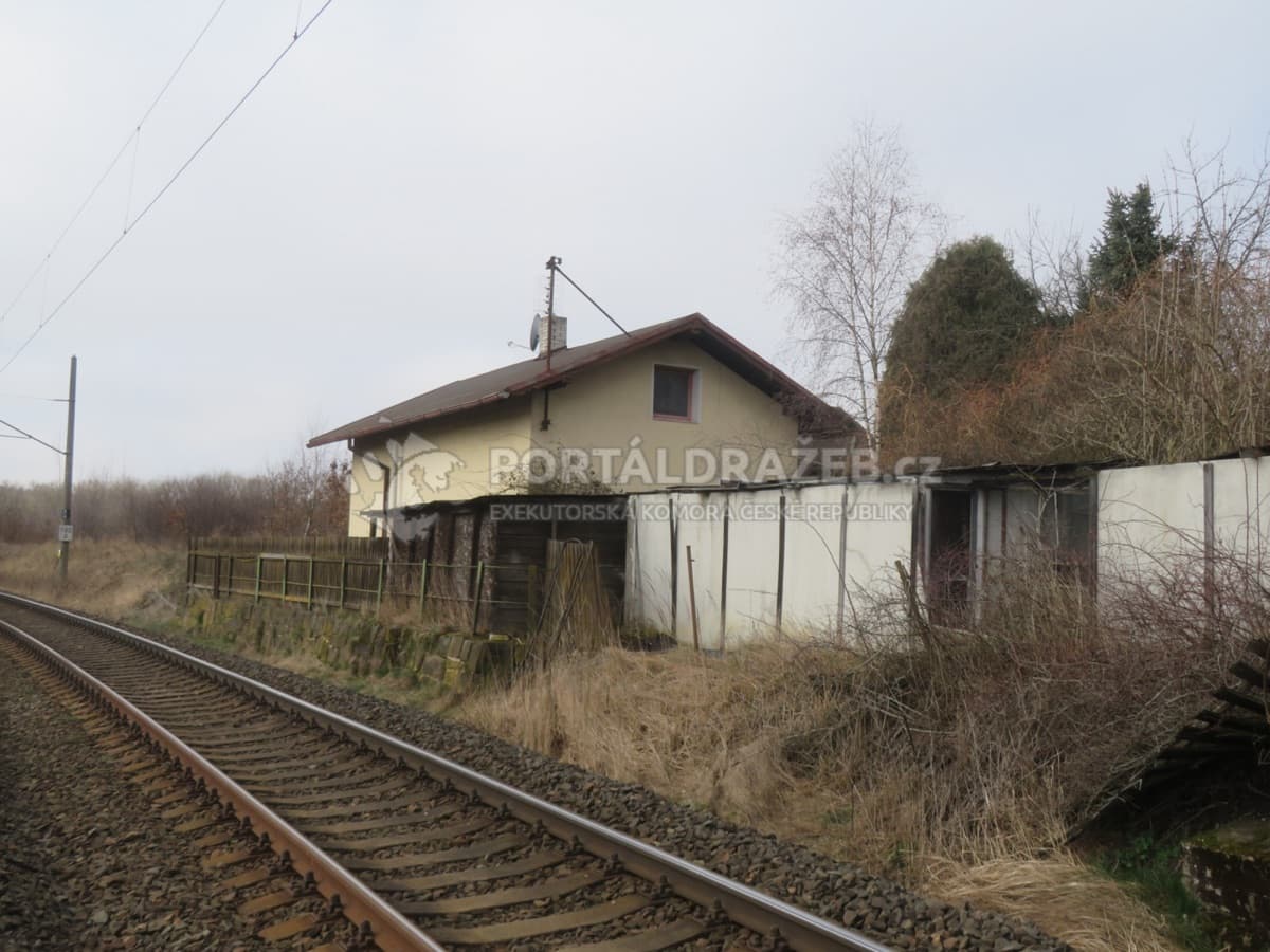 Rodinný dům č.p. 77, obec Jenišov, k.ú. Jenišov — foto 2